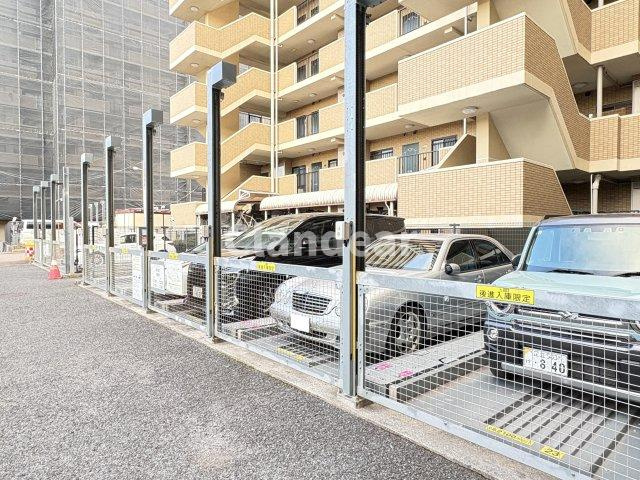 モア・クレスト荒川公園ソレーユ館の駐車場|ドキドキの新生活も、安心してスタート。ぴったりの住まいを見つけませんか？クランディアが一緒に住まい選びをサポートします‼　まずは、お気軽にお問合せください　＃クランディア