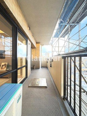 モア・クレスト荒川公園ソレーユ館のバルコニー|ドキドキの新生活も、安心してスタート。ぴったりの住まいを見つけませんか？クランディアが一緒に住まい選びをサポートします‼　まずは、お気軽にお問合せください　＃クランディア