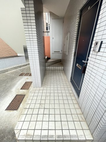 ゴールドリーフ山本のエントランス