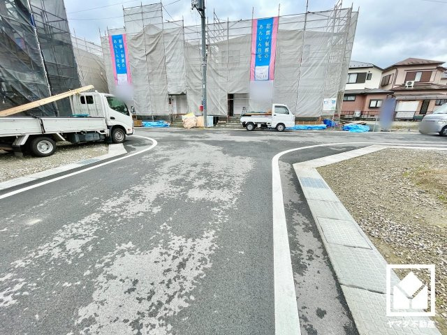 大津市雄琴５丁目　2期　12号棟の前面道路含む現地写真
