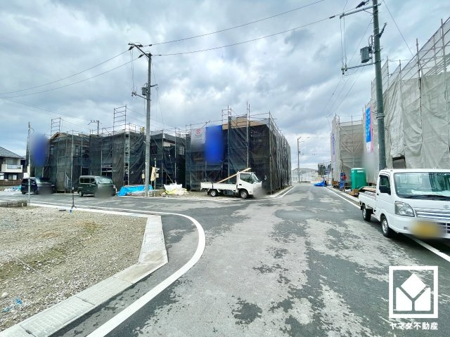 大津市雄琴５丁目　2期　12号棟の前面道路含む現地写真