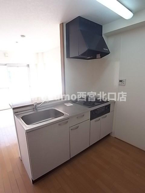 カサ・デラ・ルーチェ苦楽園のキッチン