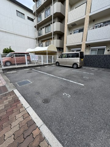シーガ兵庫の駐車場