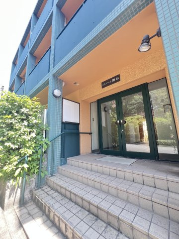 エルマール御影のエントランス