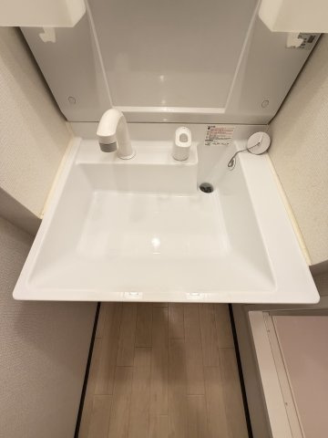 クレイノルノンの洗面所