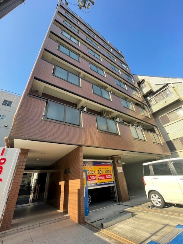 グローリー元町の外観