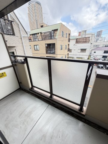 グローリー元町のバルコニー