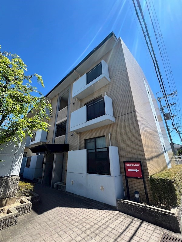 サニーパレス （下大市東町）の外観