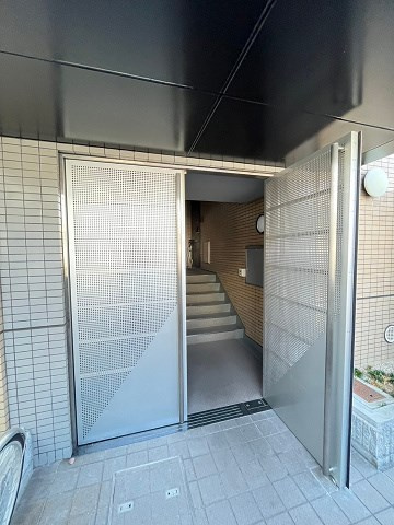 サニーパレス （下大市東町）の外観