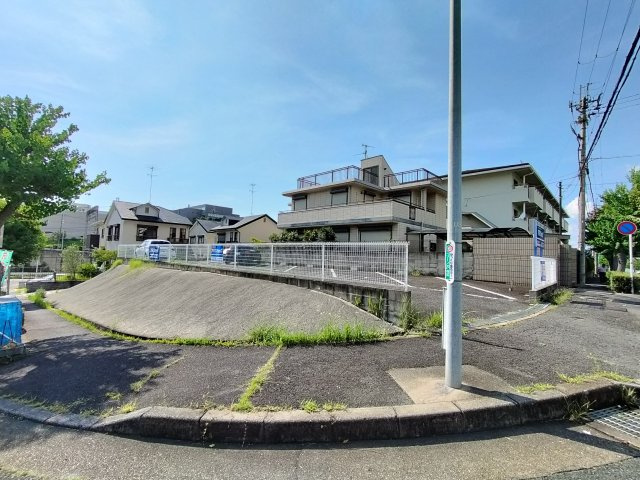 朱雀ウエストモスト第二モータープール