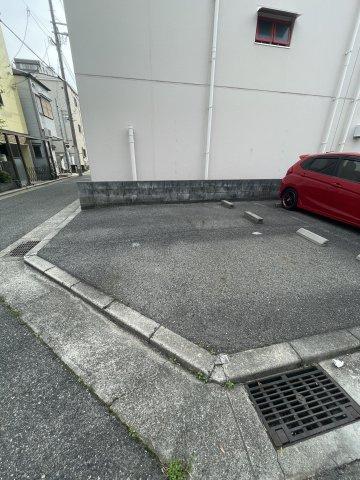 オータスビレッジの駐車場