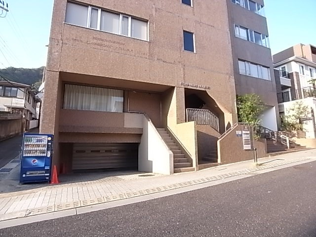 サンビルダー北野ザベースの外観