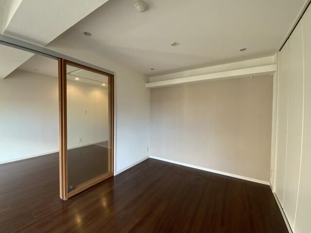 ゾンネンハイム元麻布の居間・リビング