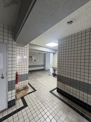 コスモアベニュー新長田のロビー