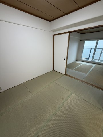 コープ野村高取台の和室