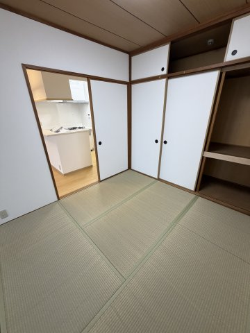 コープ野村高取台の和室