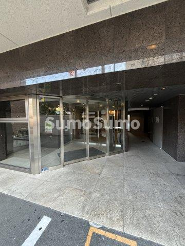 クローバー・ビュー上本町のエントランス|落ち着いたエントランスです