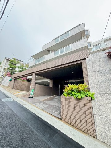 ステイツ神戸青谷・城の下通のエントランス