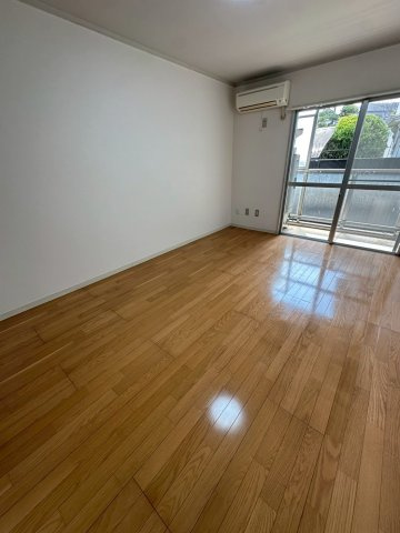 ドルム芦屋川の居間・リビング