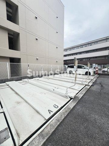 ニックあさひの駐車場