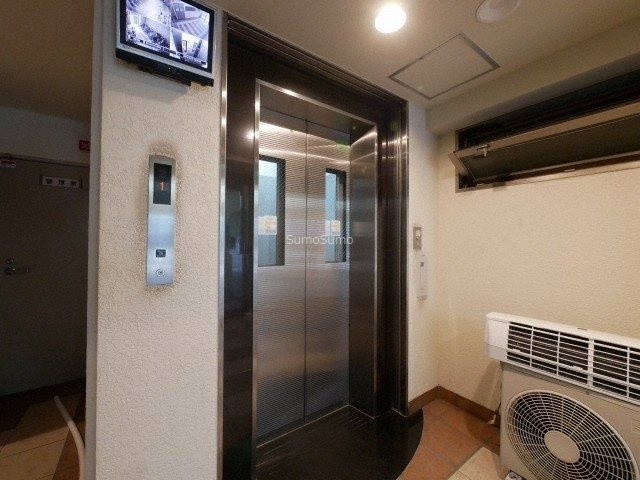 ダイドーメゾン大阪中之島のロビー|建物の内部です