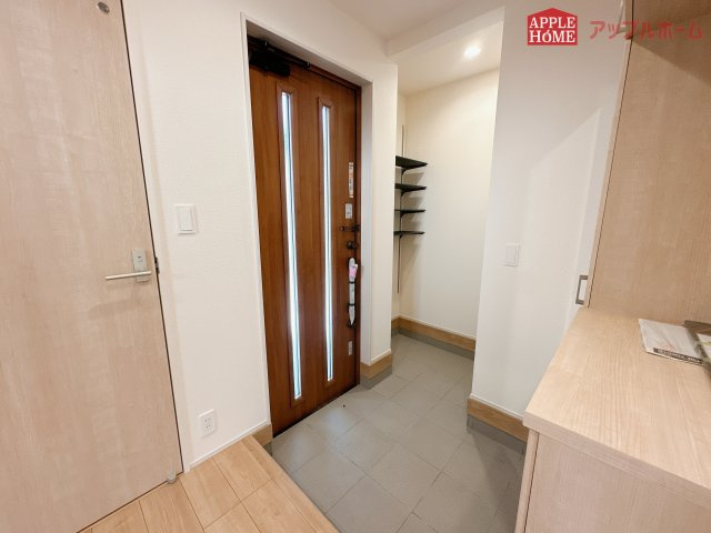 [新築住宅] 東松山市六軒町 全3棟の玄関