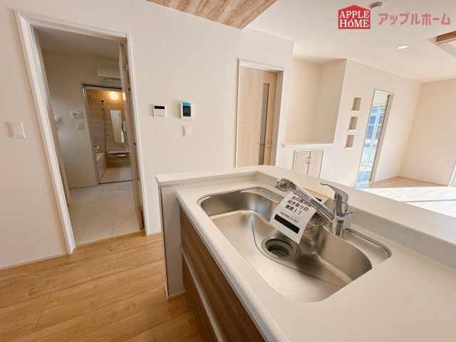 [新築住宅] 東松山市六軒町 全3棟のキッチン