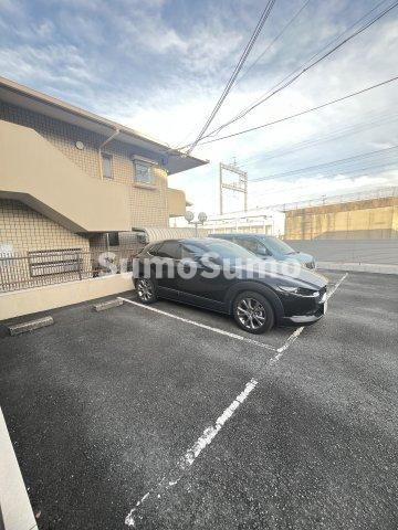 ハイム屋敷本の駐車場