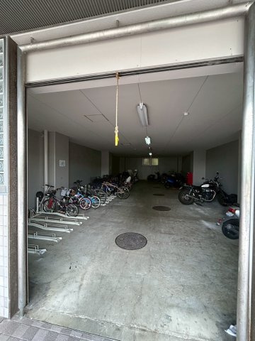 デメテル高取台の駐車場