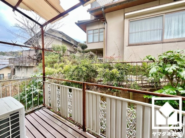 伏見区深草願成町のバルコニー