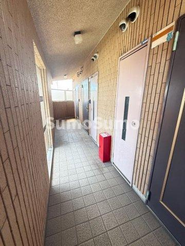 シャルマンフジ御影弐番館のロビー|建物の内部です