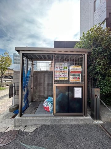 ステーションプラザ神戸西のエントランス