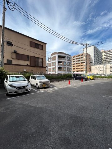 ステーションプラザ神戸西の駐車場