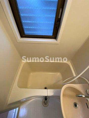 ニシオカマンションの浴室|ゆったり過ごせるお風呂です