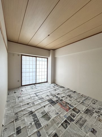セントラル第2東園田の和室