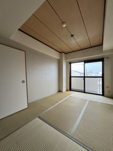 シャロン鷹取東の和室