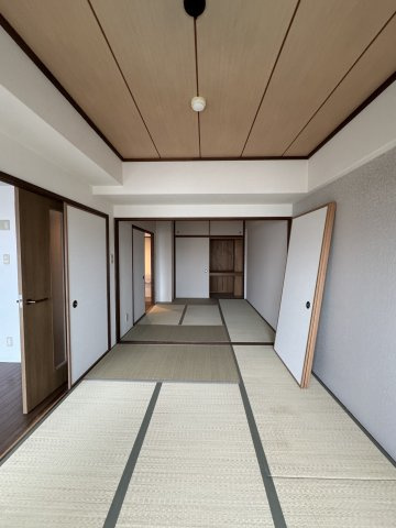 シャロン鷹取東の和室