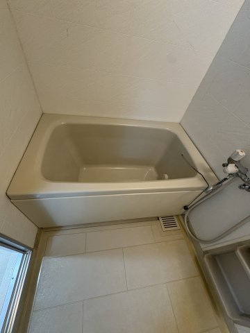デメテル高取台の浴室