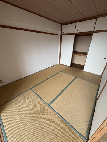 デメテル高取台の和室