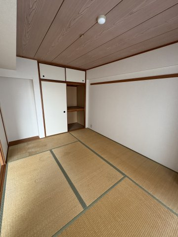デメテル高取台の和室