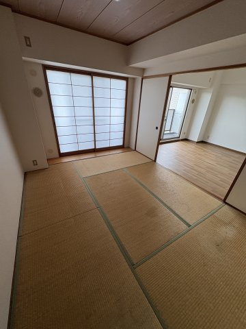 デメテル高取台の和室