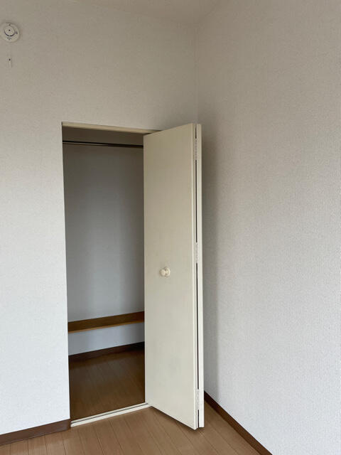 アスタック壱番館の収納|左洋室収納