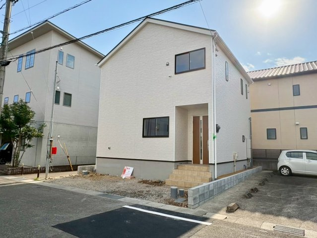 クレイドルガーデン高知市百石町 第1