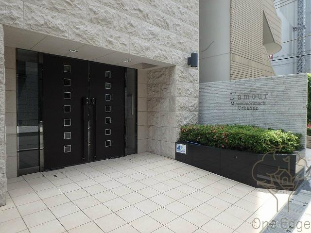 アーバネックス南森町のエントランス