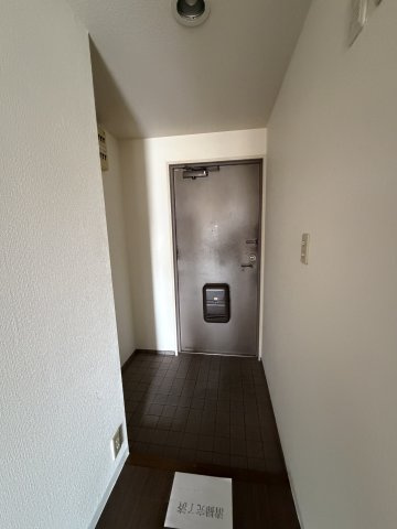 ストークコートの玄関
