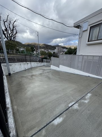 パース湊川の駐車場
