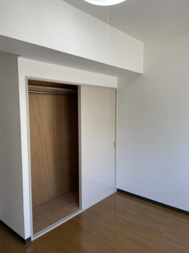 杉並区堀ノ内３丁目の賃貸マンションの収納