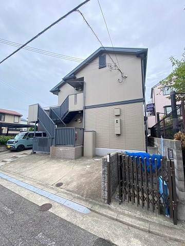 ハイツ・エイコーンの外観