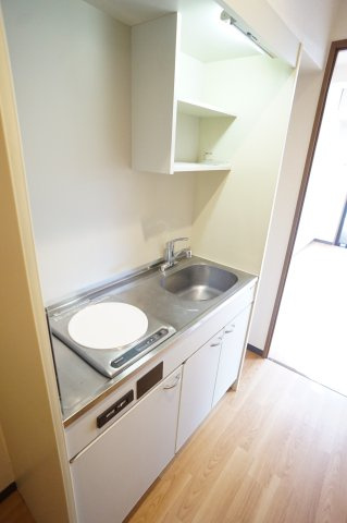 グランピエールK２のキッチン|ゆったりお風呂は疲れも癒されますよ