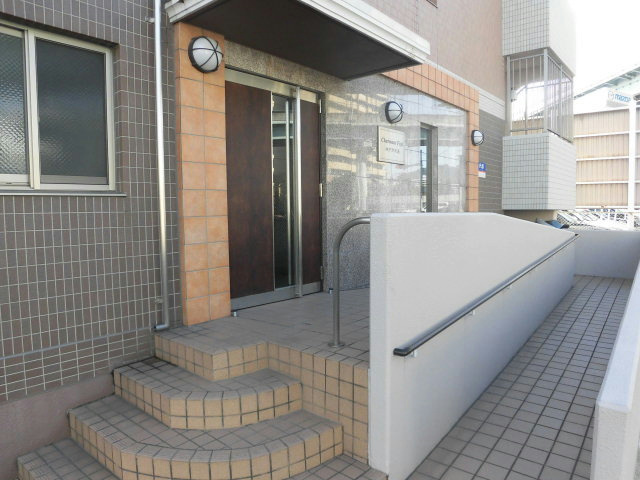 シャルマンフジ神戸芦原通の外観